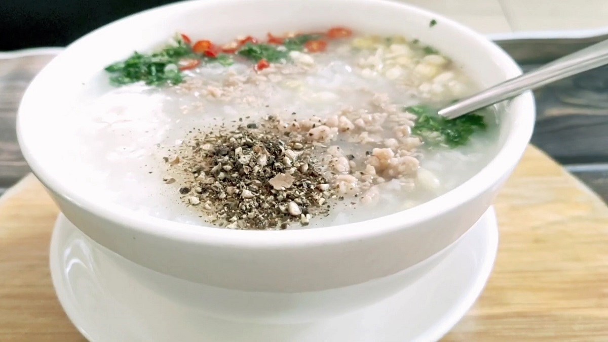 Tinh bột là thành phần dinh dưỡng chính trong cháo ăn liền
